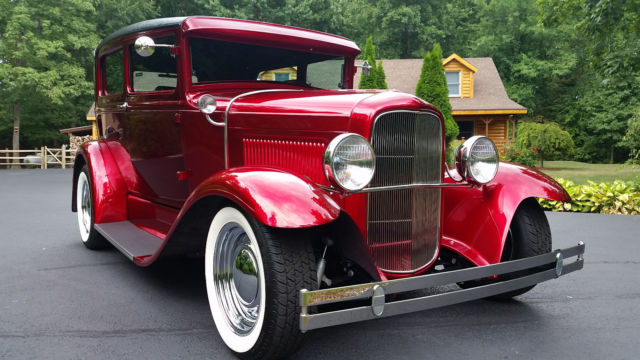 1930 Ford Model A Tudor Sedan Street Rod - photo 2