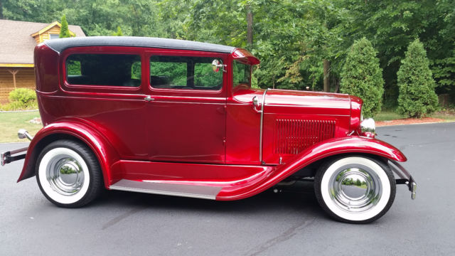 1930 Ford Model A Tudor Sedan Street Rod - photo 8