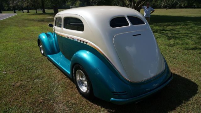 1937 Ford SEDAN DOWNS CUSTOM FRAME RESTOMOD FUEL INJECTED 351 WOW - photo 4