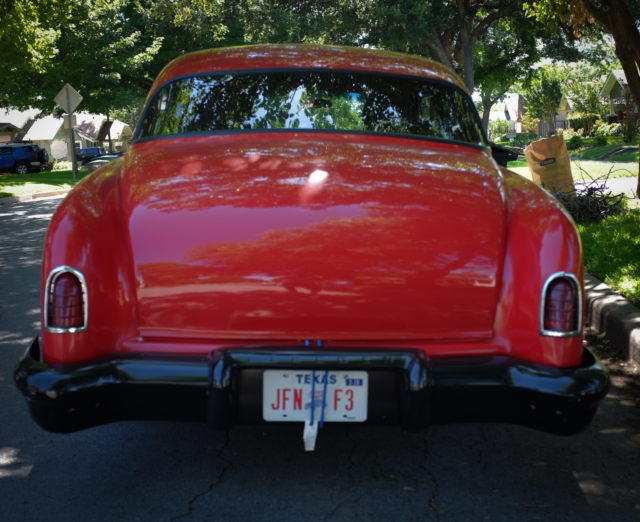 1951 Lincoln Sport Sedan - photo 2