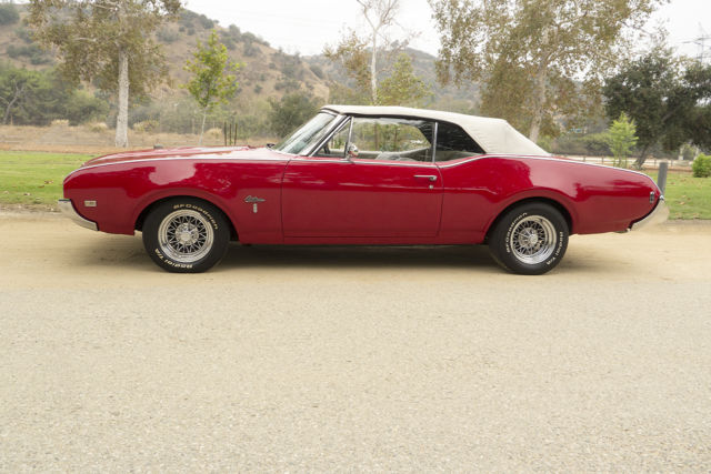 1968 Oldsmobile Cutlass - photo 2