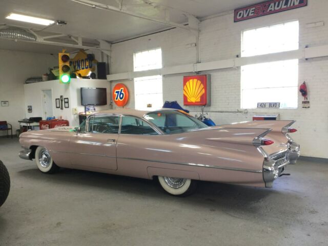 1959 Cadillac Series 62 - photo 10