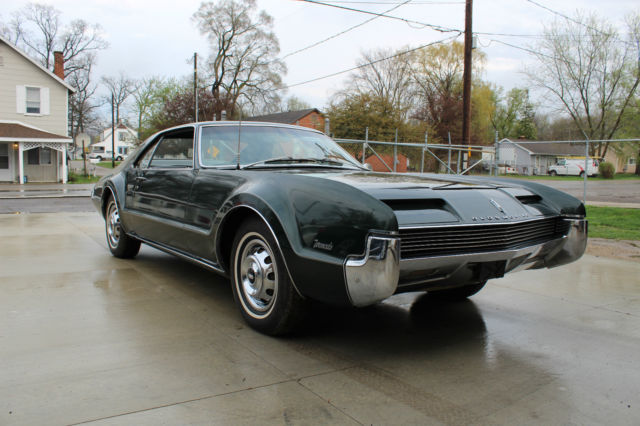 1966 Oldsmobile Toronado 2 dr Sport Coupe - photo 11