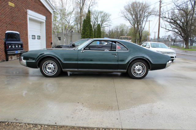 1966 Oldsmobile Toronado 2 dr Sport Coupe - photo 4