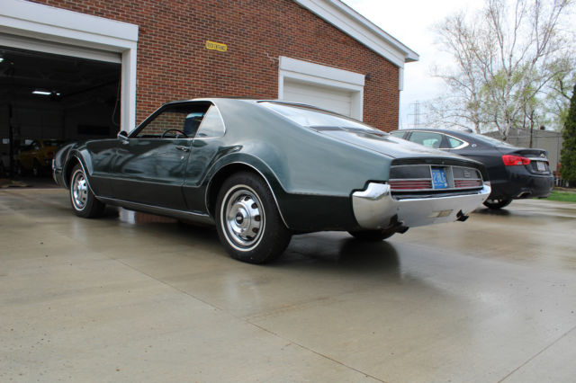 1966 Oldsmobile Toronado 2 dr Sport Coupe - photo 5