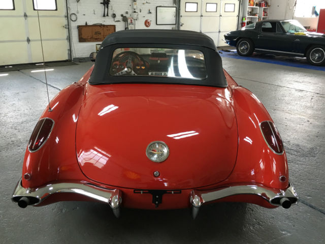1960 Chevrolet Corvette - photo 10