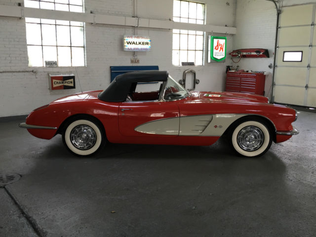 1960 Chevrolet Corvette - photo 6