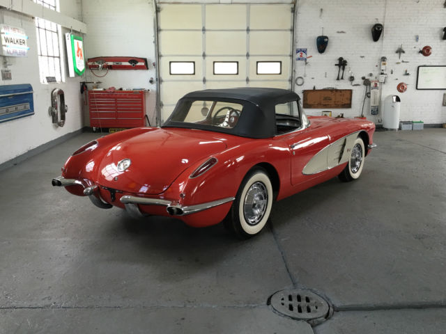 1960 Chevrolet Corvette - photo 8
