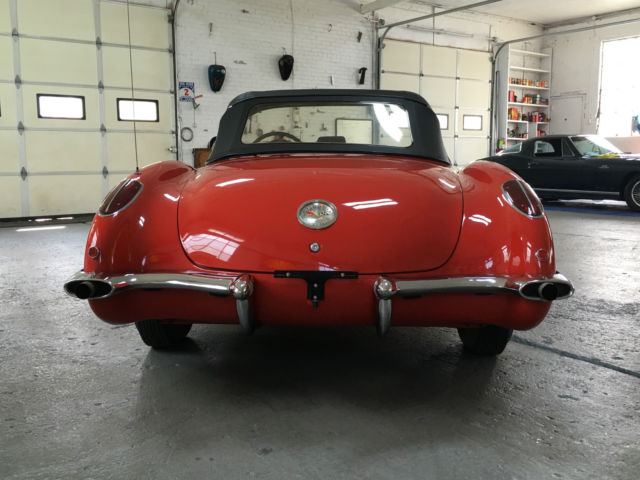 1960 Chevrolet Corvette - photo 9