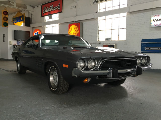 1973 Dodge Challenger - photo 2