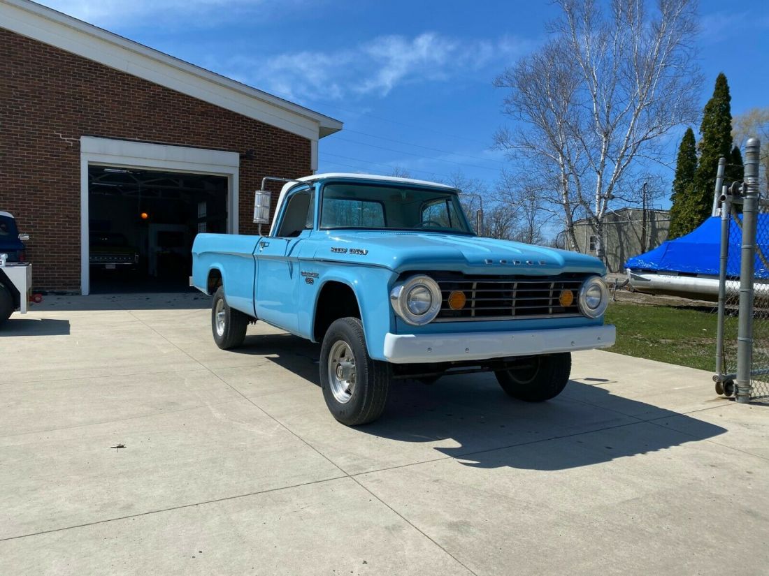 1967 Dodge Power Wagon - photo 10