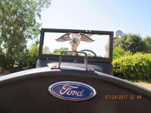 1923 Ford Model T - photo 12