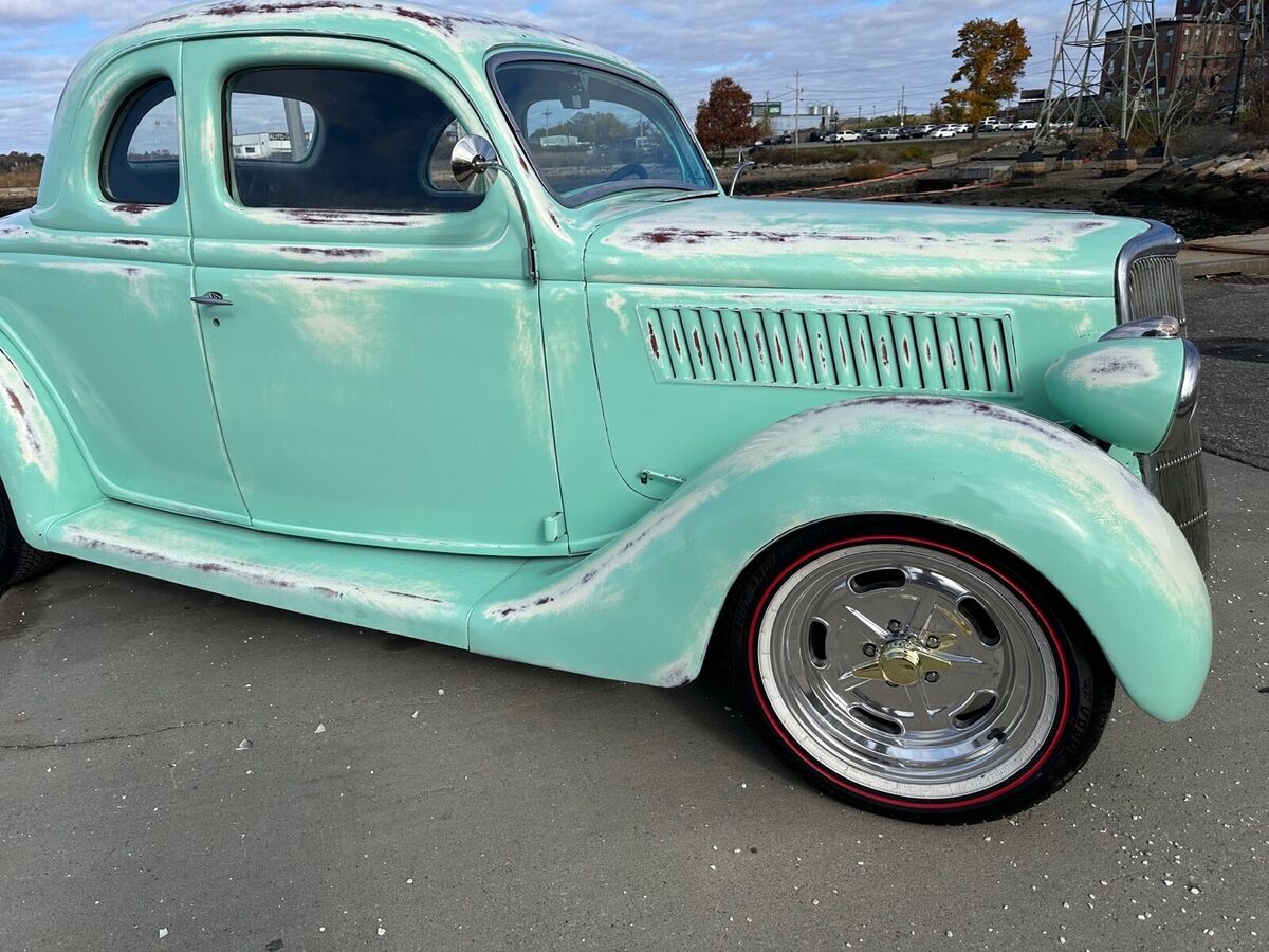 1935 Ford Model 48 5 window coupe - photo 2