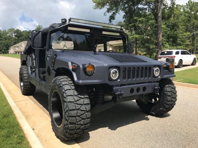 Hummer H1 Humvee HMMWV M998 Diesel American General Military 1987 Hummer H1