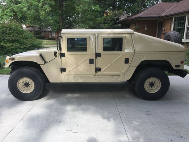 1987 Hummer H1 Humvee - photo 2