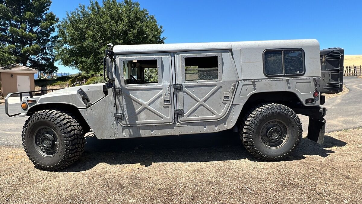 Hummer H1 plus parts see pics 1900 Hummer H1