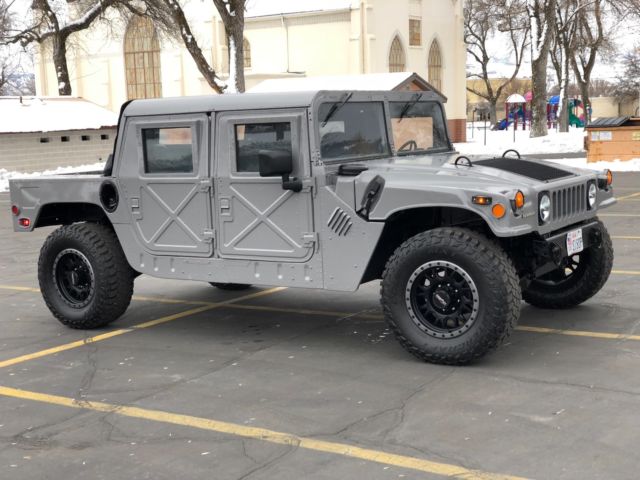 Humvee HMMWV M998 UT on-road title 3300 miles HMC4 1987 Hummer H1 M998
