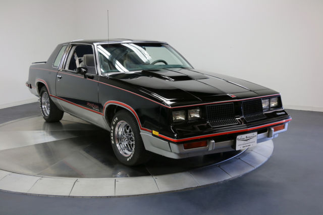 Hurst Olds - 15th Anniv. - Original 307 - RARE Gray Interior - Original Docs!! 1983 Oldsmobile Cutlass Base Coupe 2-Door