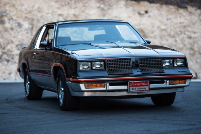 1983 Oldsmobile Cutlass 15 year Anniversary - photo 2