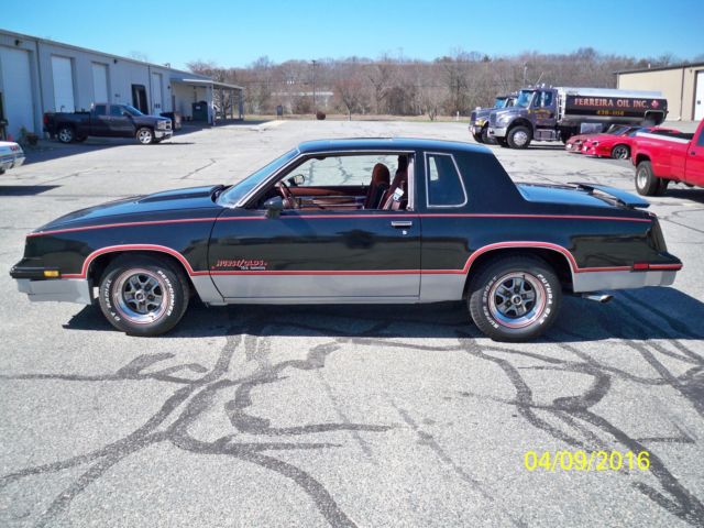 HURST/OLDS 15th ANNIVERSARY EDITION 1983 Oldsmobile Cutlass