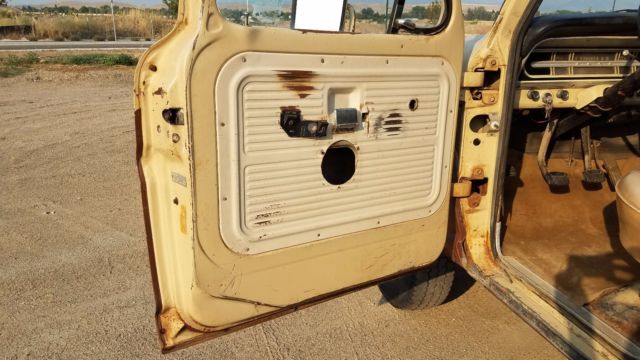 1972 Ford F-250 Custom - photo 8