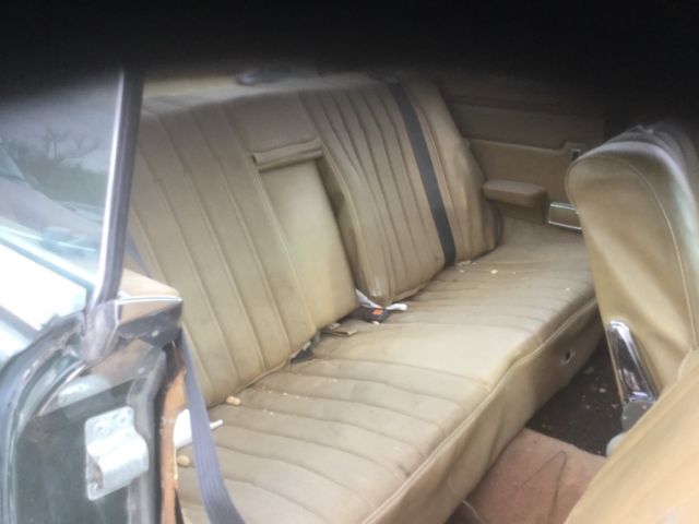 1974 Mercedes-Benz 200-Series -- - photo 4