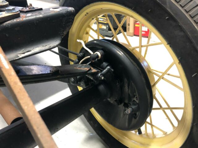 1931 Ford Model A - photo 12