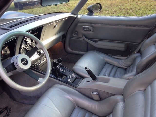 1981 Chevrolet Corvette - photo 7