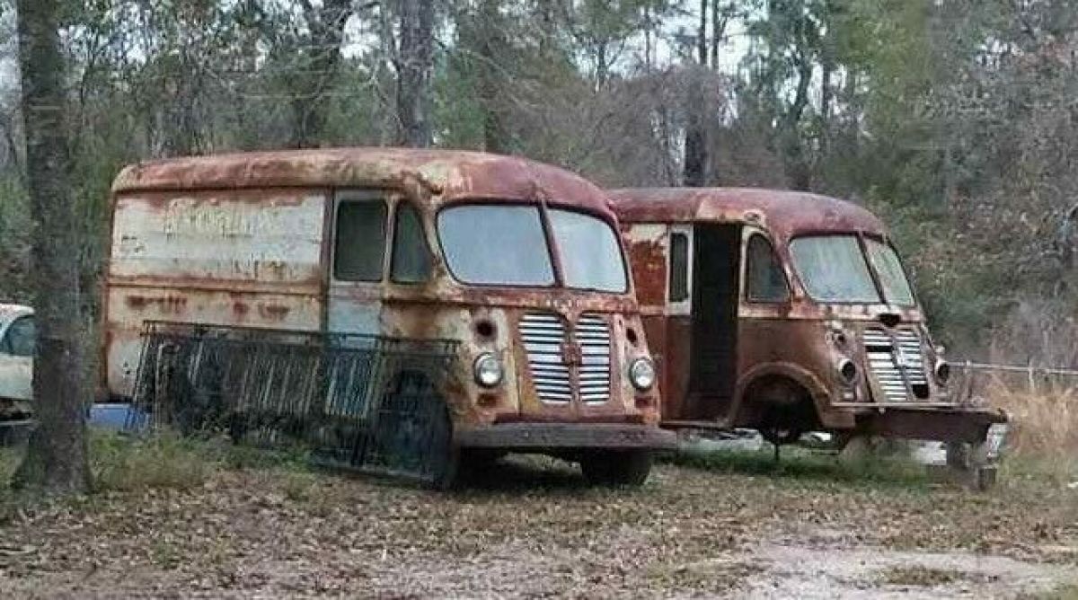 IH INTERNATIONAL HARVESTER METRO VANS (2) 1953 International Harvester Other
