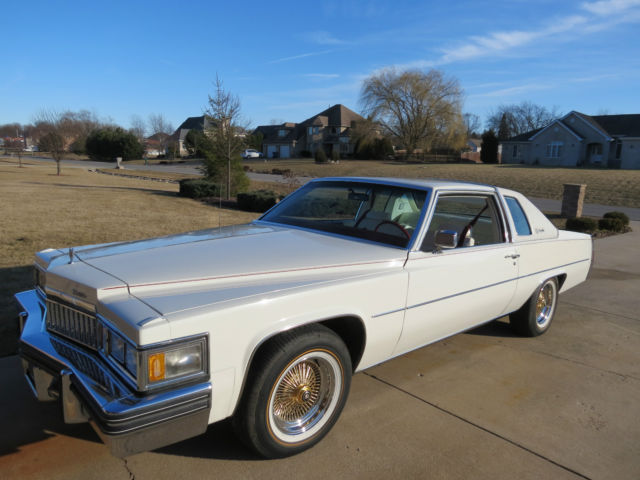 1978 Cadillac DeVille White Leather - photo 2