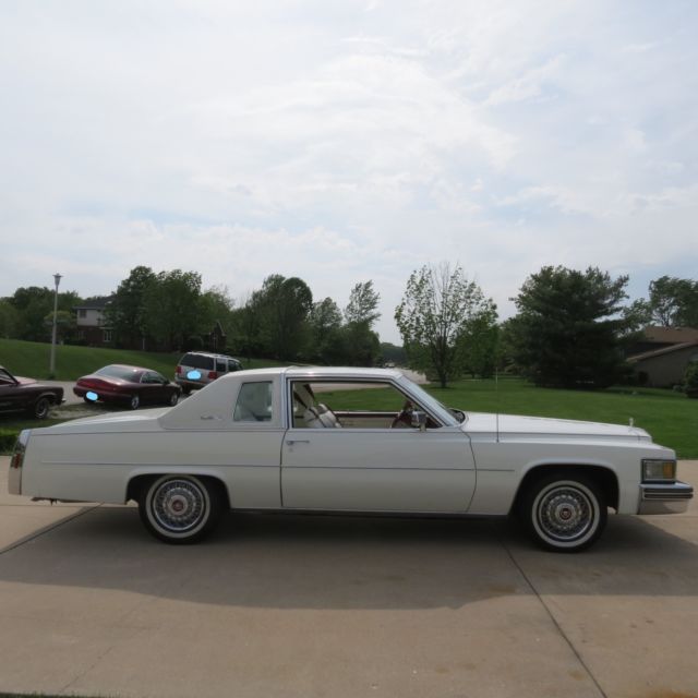 1978 Cadillac DeVille White Leather - photo 5