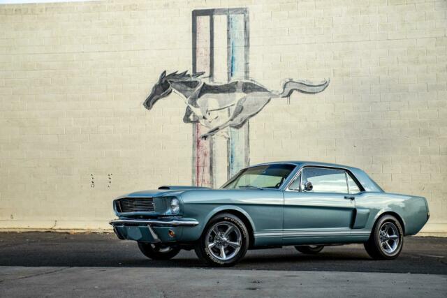 1966 Ford Mustang GT TRIBUTE COUPE EXTRAORDINARY RESTORATION - photo 2