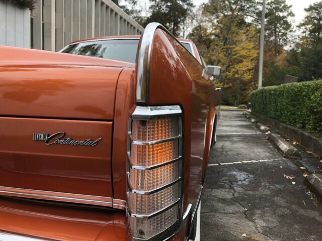 1976 Lincoln Continental Coupe - photo 13