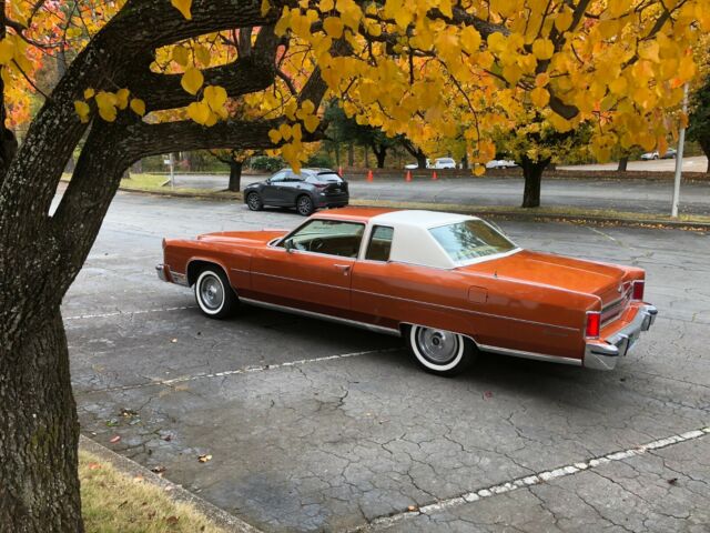 1976 Lincoln Continental Coupe - photo 3