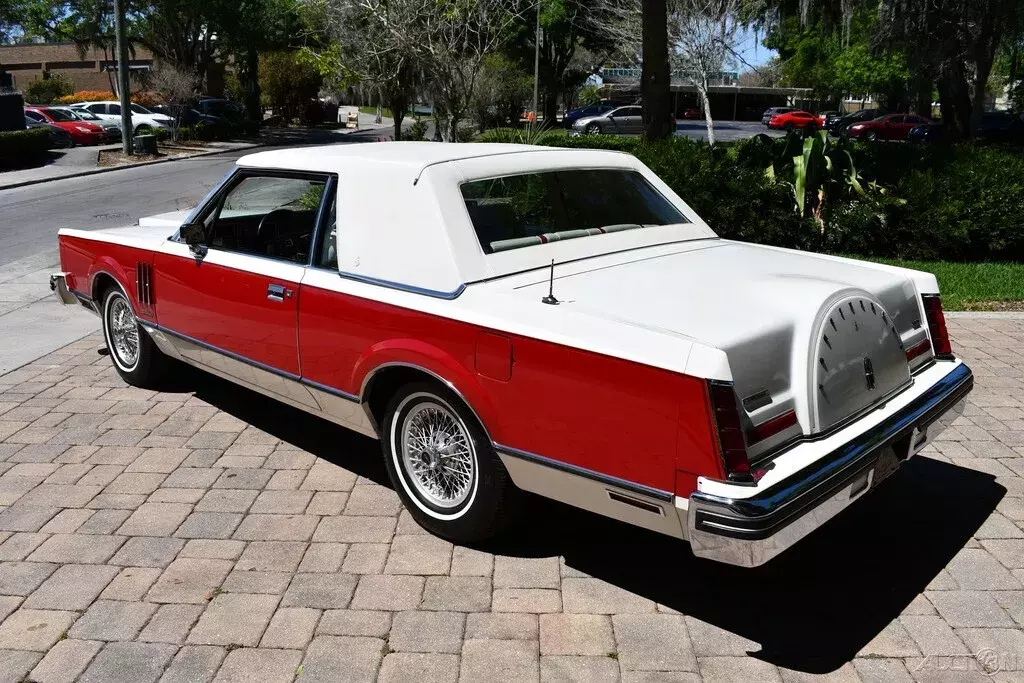 Immaculate 1982 Lincoln Continental Bill Blass Edition 302ci V8 37ks ! 1982 Lincoln Mark Series Window Sticker All original Books Manuals