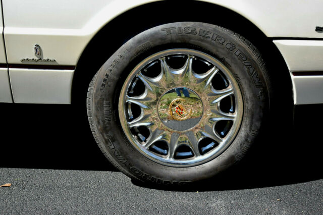 1993 Cadillac Allante 25k ORIGINAL MILES, NORTHSTAR PACKAGE - photo 8