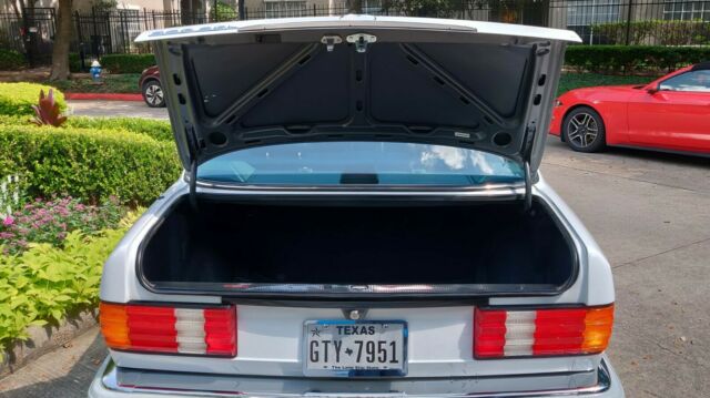 1989 Mercedes-Benz 500-Series 560 SEL - photo 6