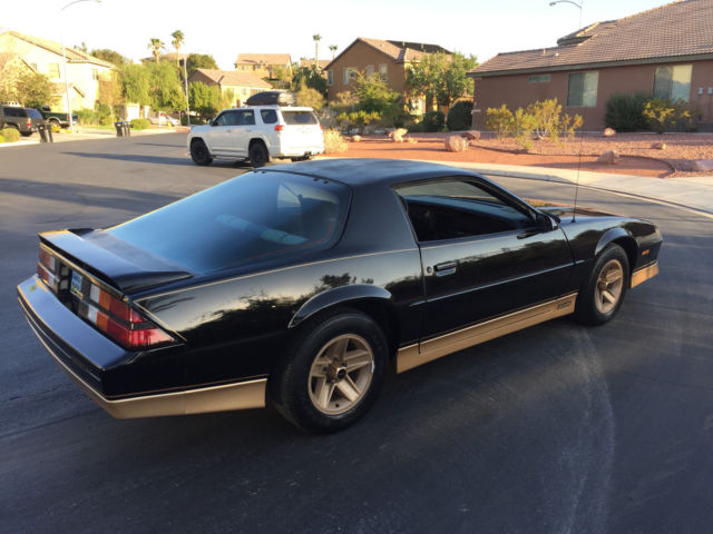 1988 Chevrolet Camaro - photo 3