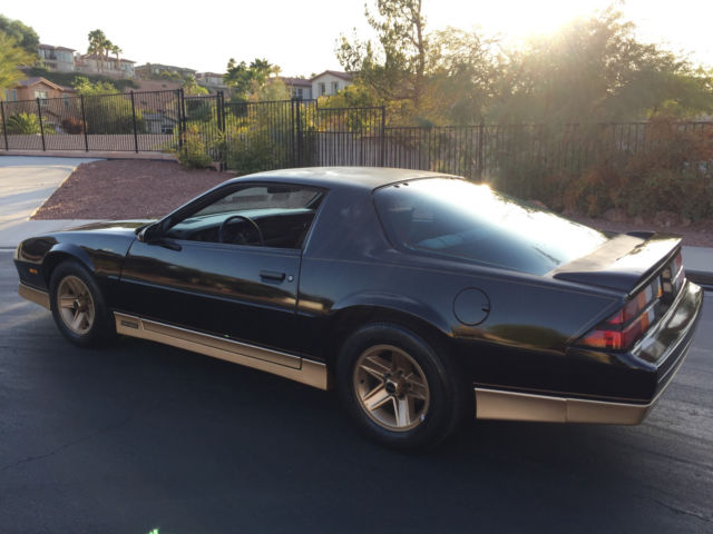 1988 Chevrolet Camaro - photo 4
