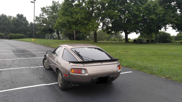 1983 Porsche 928 - photo 3