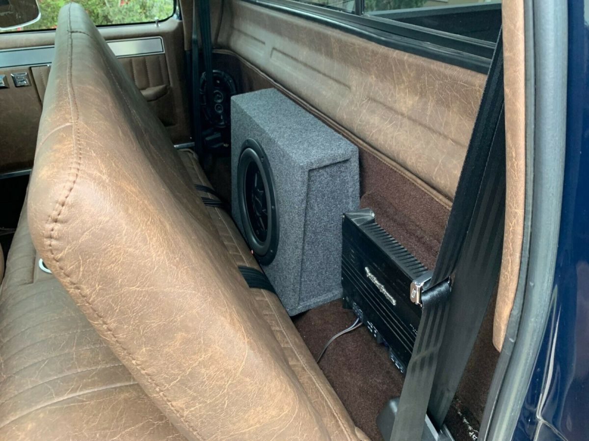 1985 Chevrolet C/K Pickup 1500 - photo 5