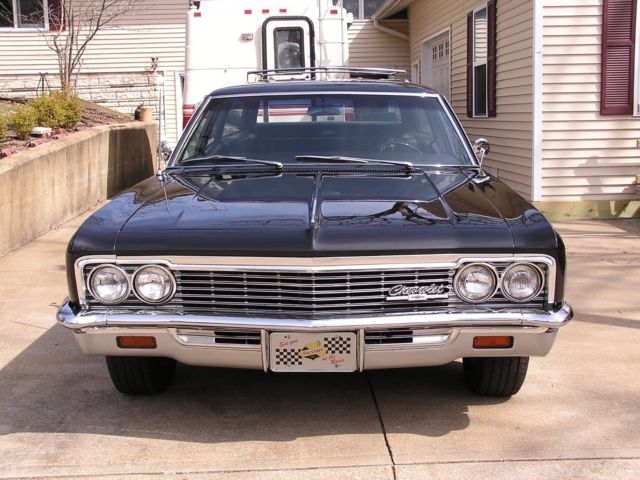 1966 Chevrolet Impala - photo 2