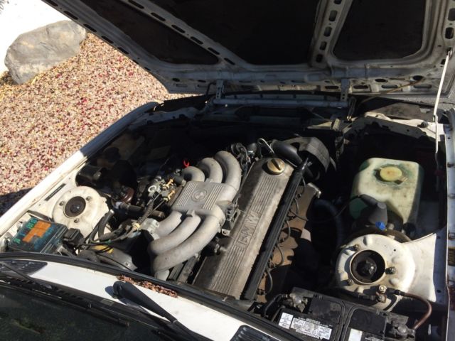 1989 BMW 3-Series White - photo 2