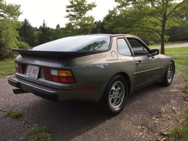 1983 Porsche 944 - photo 5