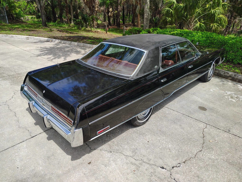 1975 Chrysler New Yorker SEDAN VINYL TOP - 29K ORIGINAL LOW MILES! - RARE FIND! - photo 5