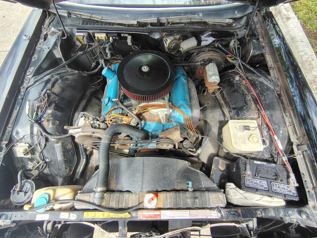 1975 Chrysler New Yorker SEDAN VINYL TOP - 29K ORIGINAL LOW MILES! - RARE FIND! - photo 6