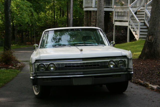 1967 Chrysler Imperial - photo 6