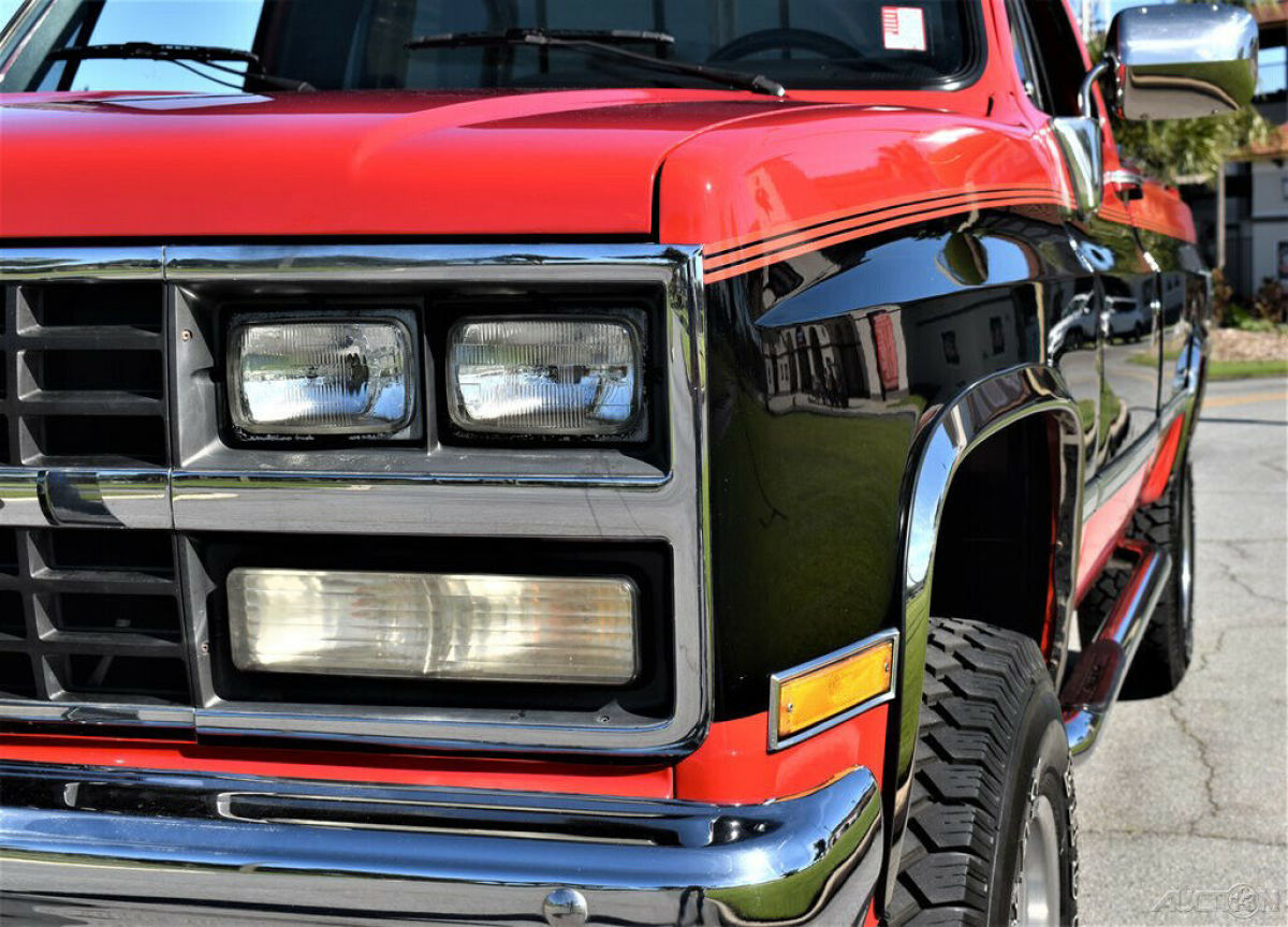 1985 Chevrolet C10 Silverado 4x4 Lots of Upgrades - photo 12