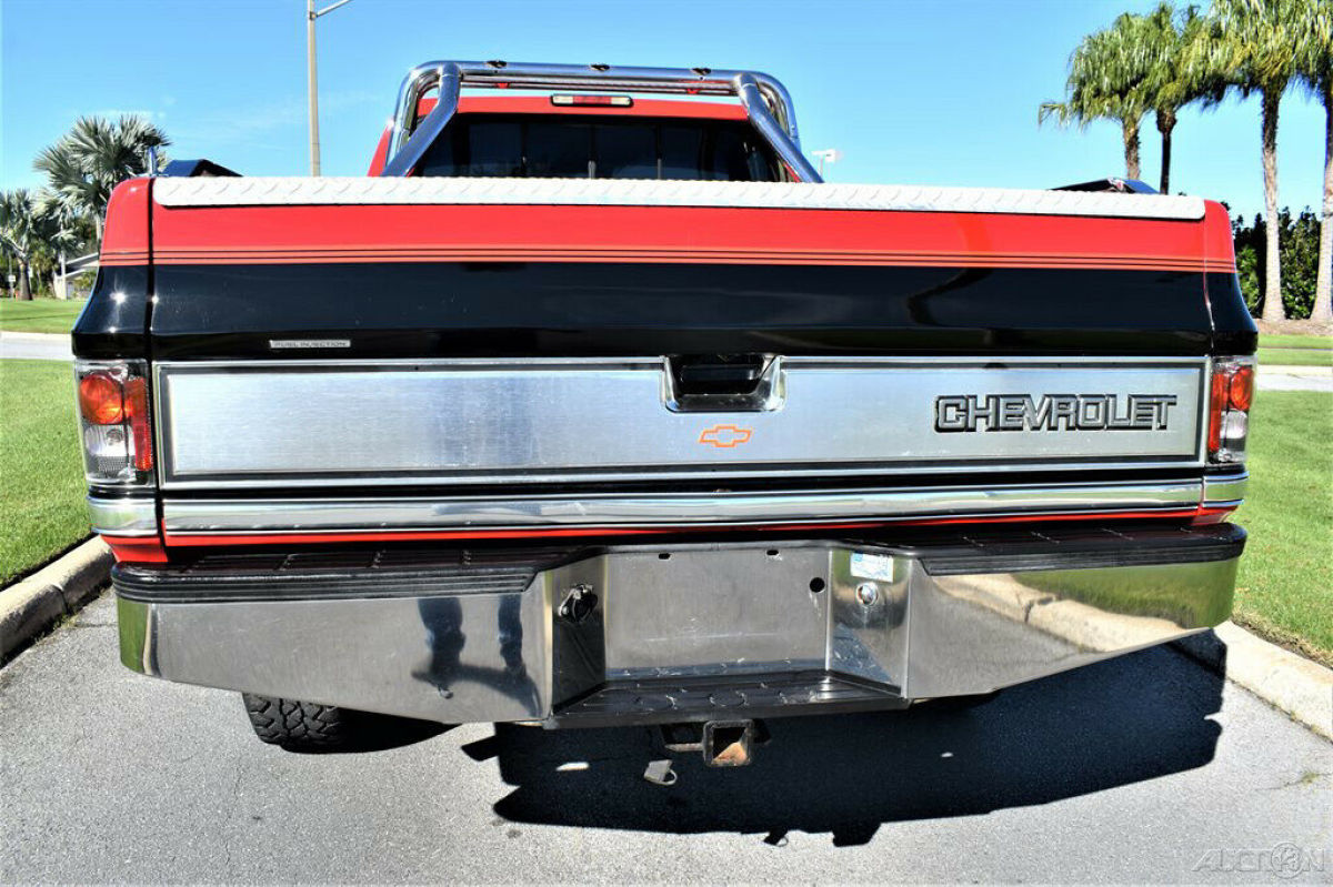 1985 Chevrolet C10 Silverado 4x4 Lots of Upgrades - photo 9