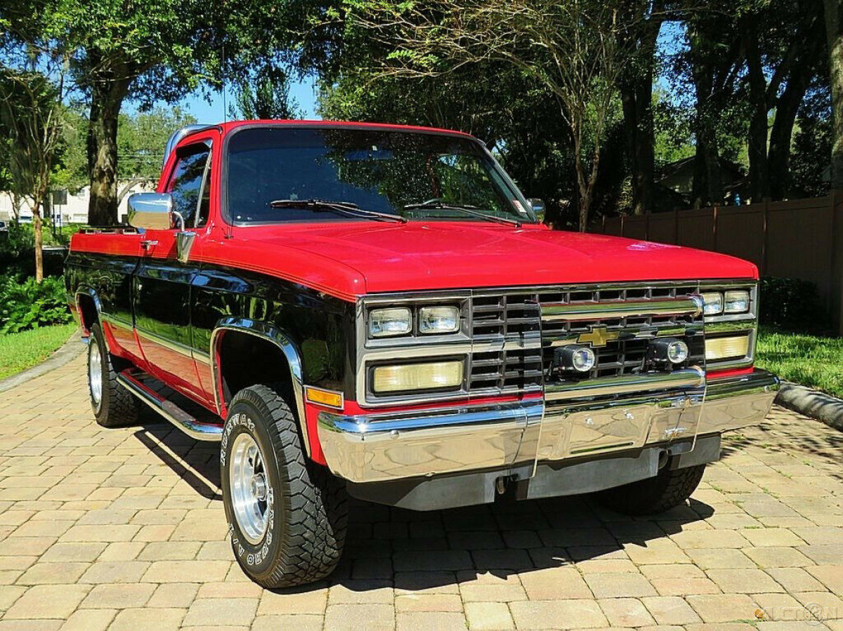 Impressive beautiful 1985 Chevrolet Silverado 4x4 350ci Auto Lots of Upgrades 1985 Chevrolet C10 Silverado 4x4 Lots of Upgrades
